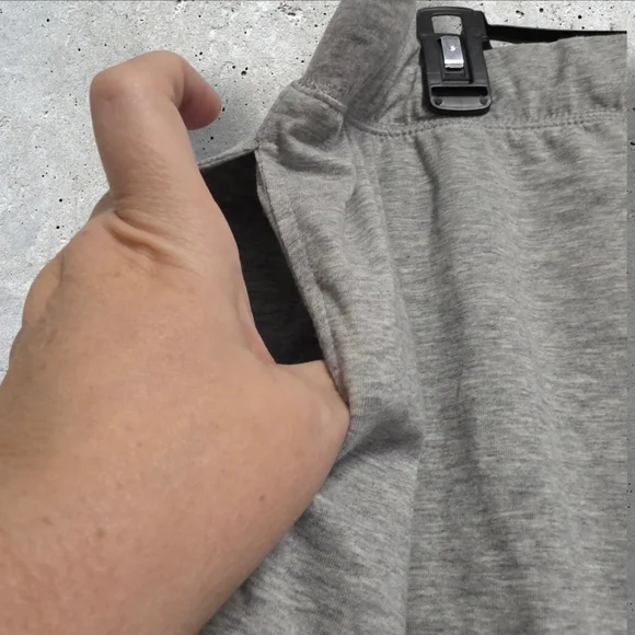 Polo by Ralph Lauren Gray Joggers with Blue And Purple Logo Size XL NWT - Picture 7 of 8